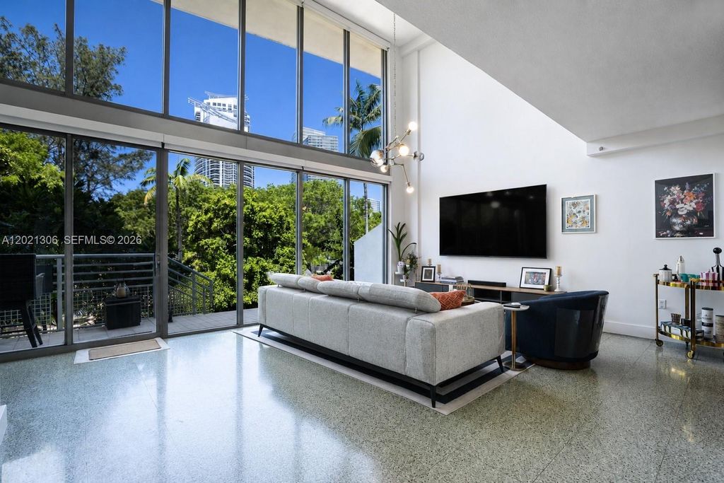 245 Michigan Ave LG-5, Miami Beach, FL 33139