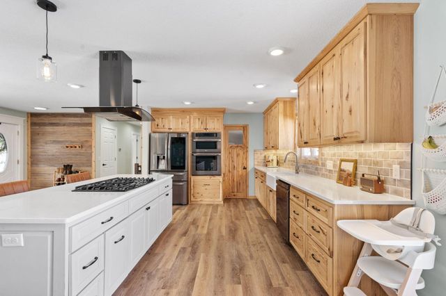 7810 Scandia Trail N, Forest Lake, MN 55025