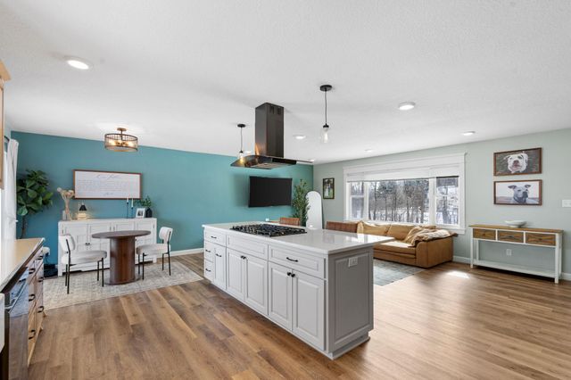 7810 Scandia Trail N, Forest Lake, MN 55025