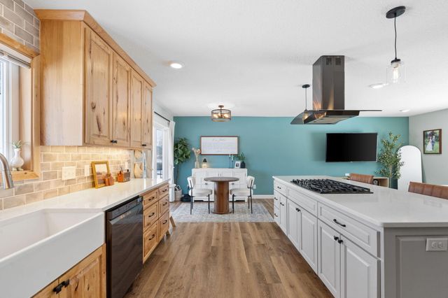 7810 Scandia Trail N, Forest Lake, MN 55025