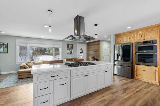 7810 Scandia Trail N, Forest Lake, MN 55025