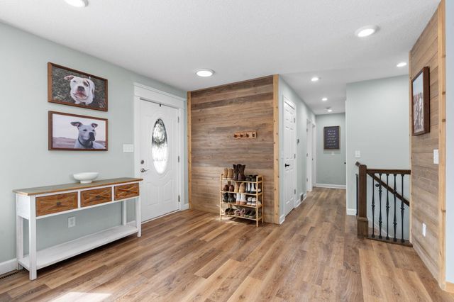 7810 Scandia Trail N, Forest Lake, MN 55025