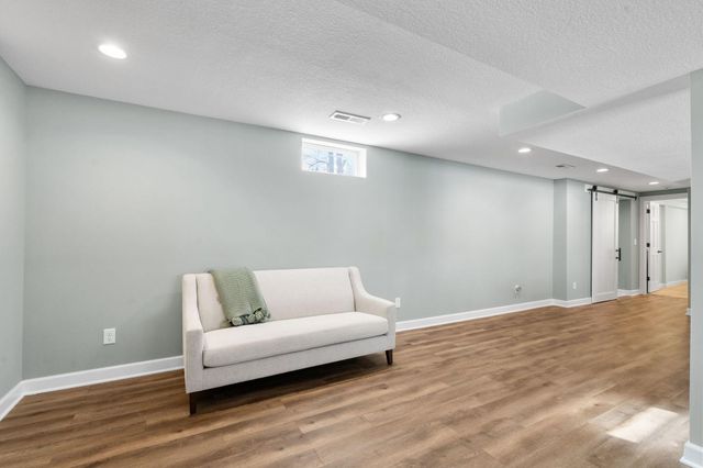 7810 Scandia Trail N, Forest Lake, MN 55025