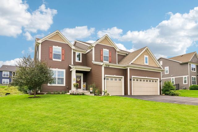 1139 River Birch Boulevard, Crystal Lake, IL 60012