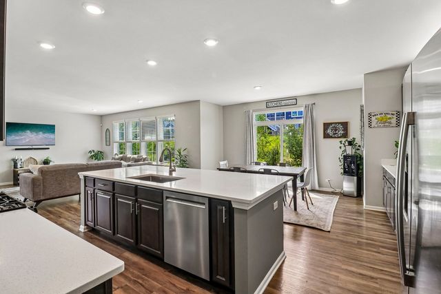 1139 River Birch Boulevard, Crystal Lake, IL 60012