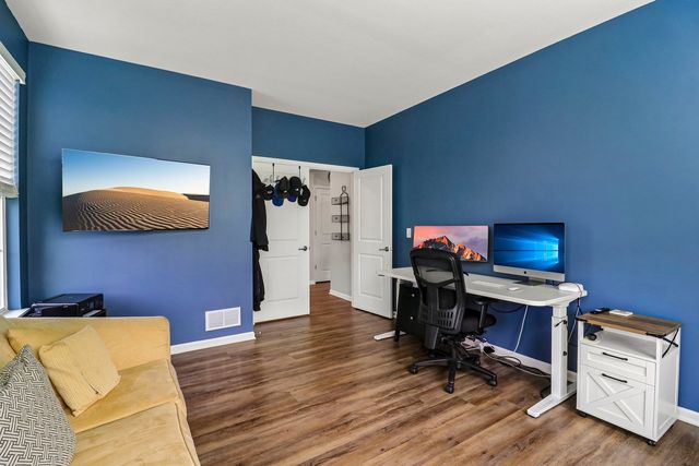 1139 River Birch Boulevard, Crystal Lake, IL 60012