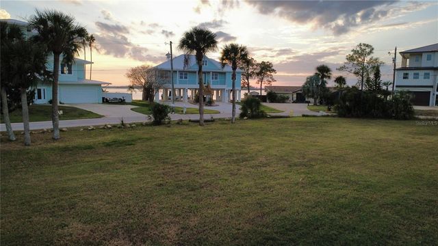 11999 W BAYSHORE DRIVE, Crystal River, FL 34429