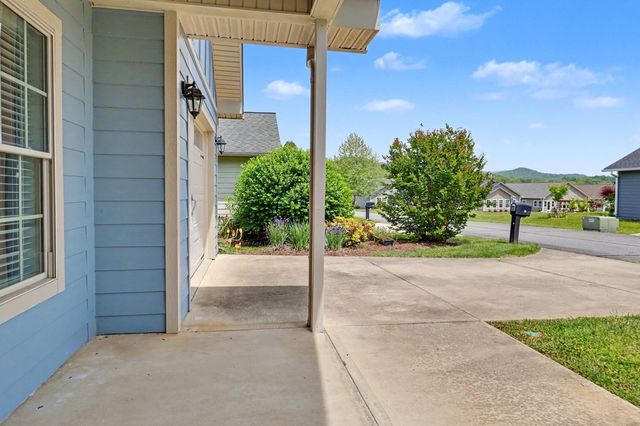 47 Riverwalk Circle, Hayesville, NC 28904