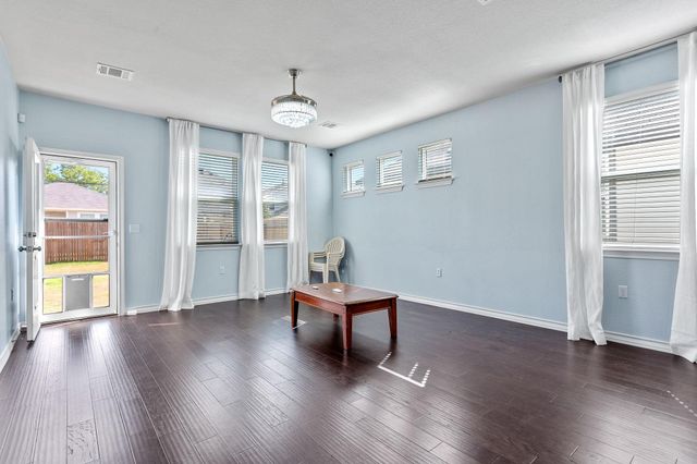 12104 Cimaizon DR, Austin, TX 78725