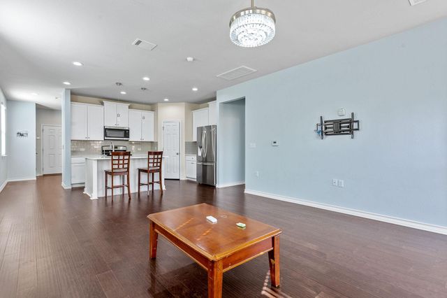 12104 Cimaizon DR, Austin, TX 78725