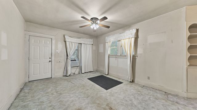 2014 3rd Avenue, Mineral Wells, TX 76067