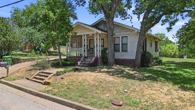 2014 3rd Avenue, Mineral Wells, TX 76067
