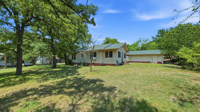 2014 3rd Avenue, Mineral Wells, TX 76067