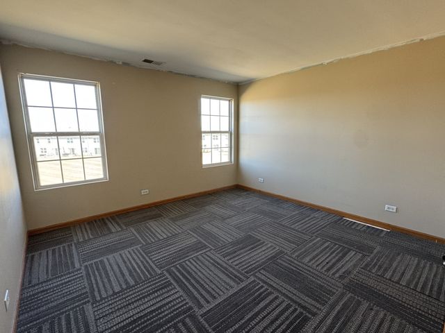 996 Como Circle, Hampshire, IL 60140