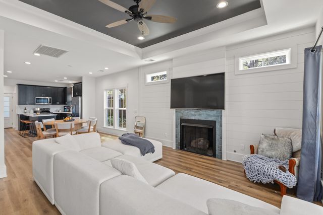 4326 Rugheimer Avenue, North Charleston, SC 29405