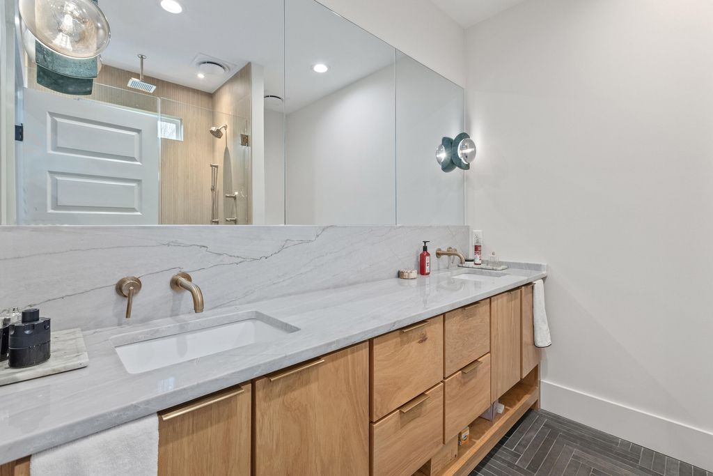 Image 27 of property listing at 4326 Rugheimer Avenue, North Charleston, SC 29405