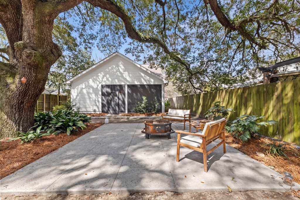 Image 37 of property listing at 4326 Rugheimer Avenue, North Charleston, SC 29405