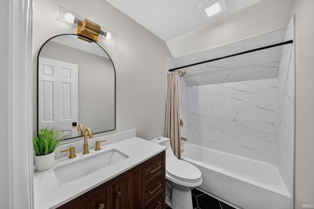 1134 Ridgedale Road, South Bend, IN 46614