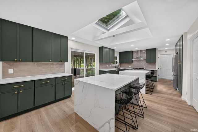 1134 Ridgedale Road, South Bend, IN 46614