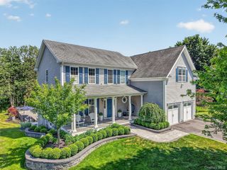 10 Sandlewood Circle, Hopewell Junction, NY 12533