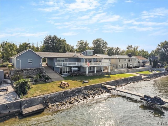 7399 Lakeshore Road, Cicero, NY 13039