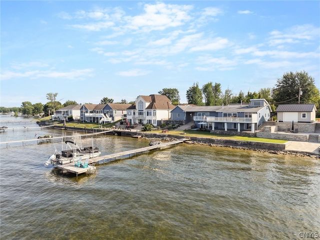 7399 Lakeshore Road, Cicero, NY 13039