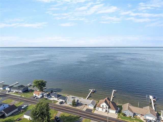 7399 Lakeshore Road, Cicero, NY 13039
