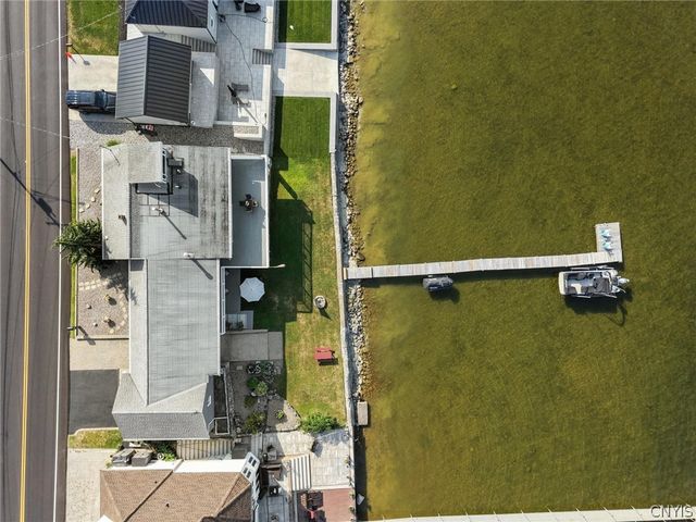 7399 Lakeshore Road, Cicero, NY 13039