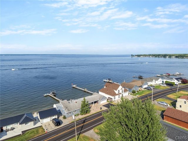 7399 Lakeshore Road, Cicero, NY 13039