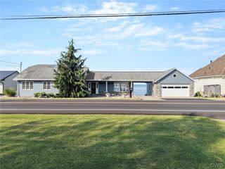 7399 Lakeshore Road, Cicero, NY 13039