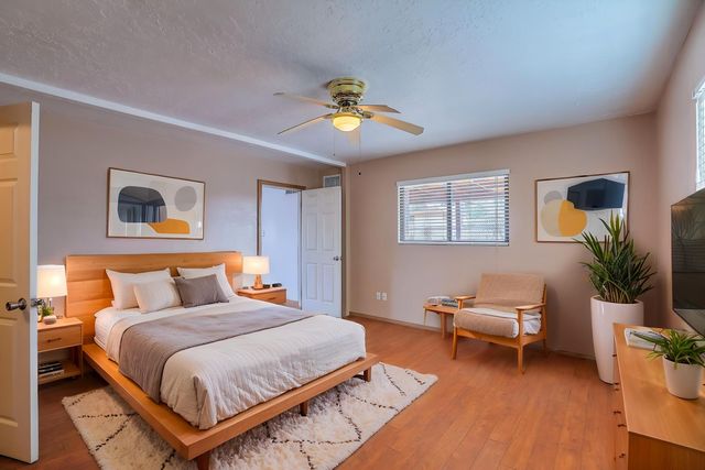 5420 Mountain Road NE, Albuquerque, NM 87110