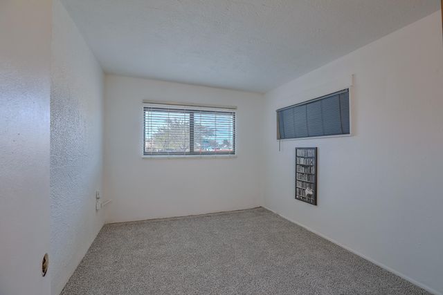 5420 Mountain Road NE, Albuquerque, NM 87110