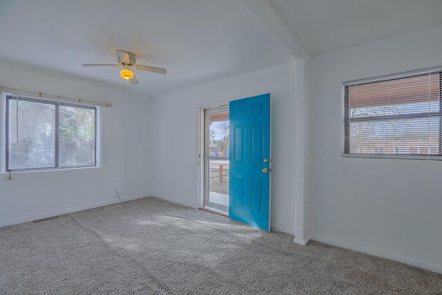 5420 Mountain Road NE, Albuquerque, NM 87110