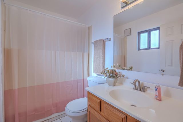 5420 Mountain Road NE, Albuquerque, NM 87110