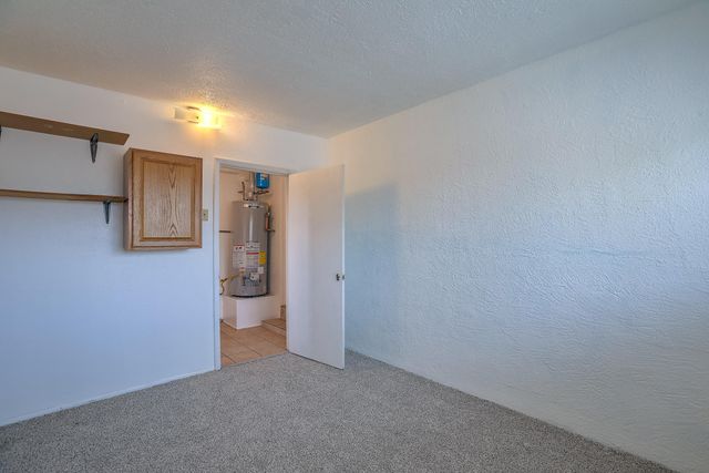 5420 Mountain Road NE, Albuquerque, NM 87110