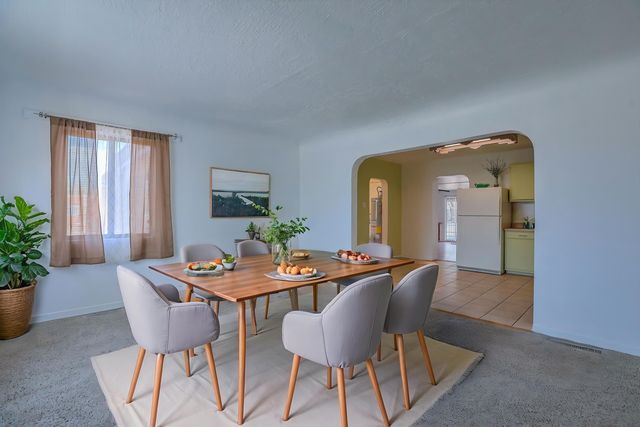 5420 Mountain Road NE, Albuquerque, NM 87110