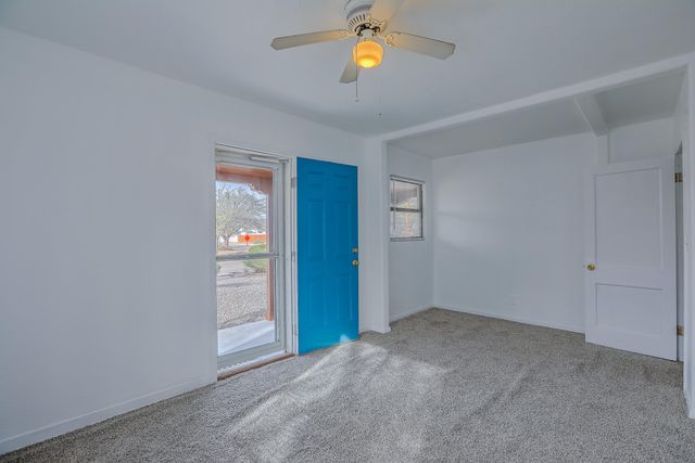 5420 Mountain Road NE, Albuquerque, NM 87110