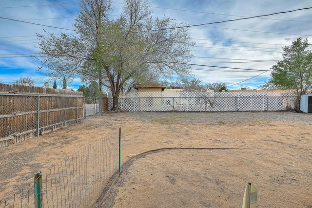 5420 Mountain Road NE, Albuquerque, NM 87110