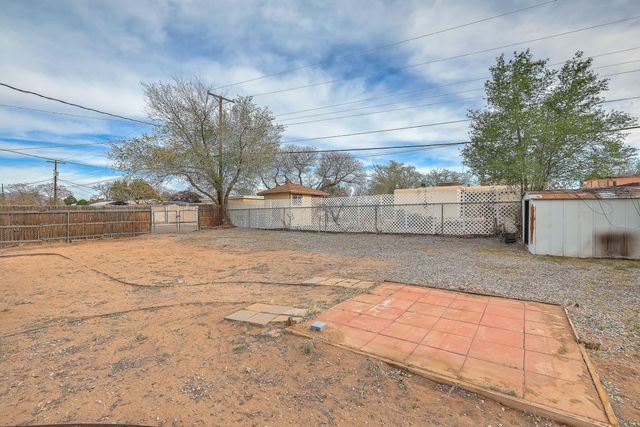 5420 Mountain Road NE, Albuquerque, NM 87110