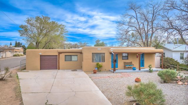 5420 Mountain Road NE, Albuquerque, NM 87110