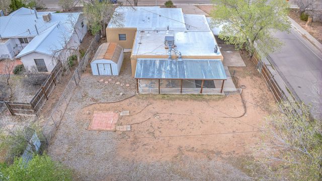 5420 Mountain Road NE, Albuquerque, NM 87110