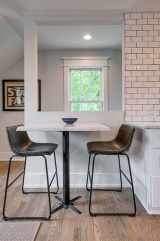 2811 Oakland Ave B, Nashville, TN 37212