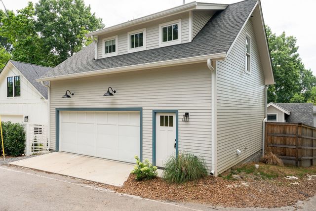 2811 Oakland Ave B, Nashville, TN 37212