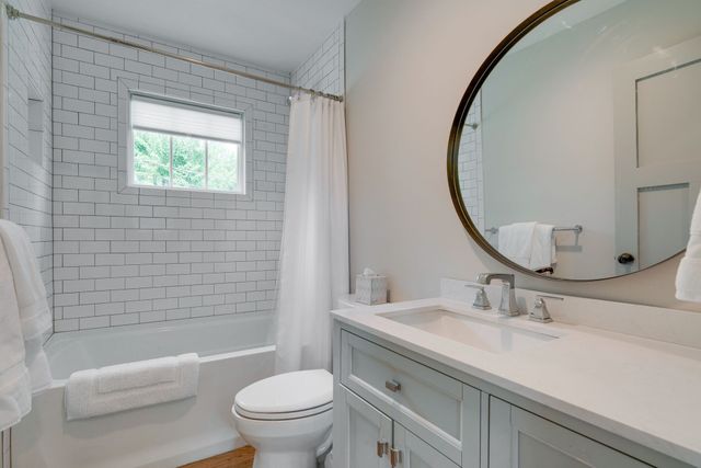 2811 Oakland Ave B, Nashville, TN 37212
