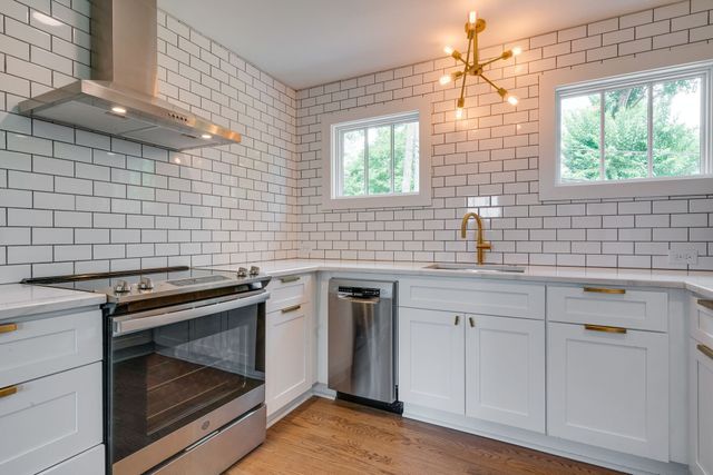 2811 Oakland Ave B, Nashville, TN 37212