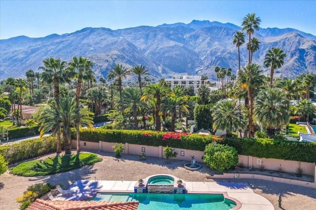 696 E Vereda Sur, Palm Springs, CA 92262