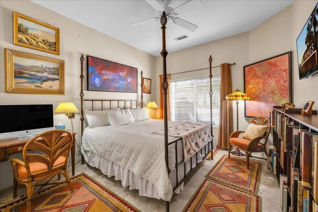 696 E Vereda Sur, Palm Springs, CA 92262