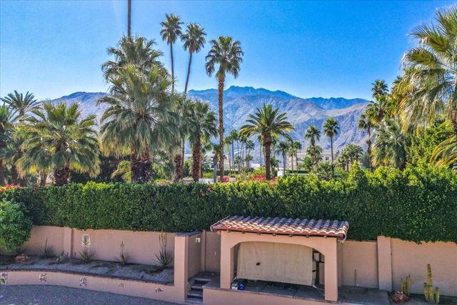 696 E Vereda Sur, Palm Springs, CA 92262