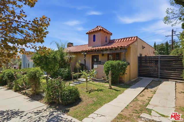 1309 Carmona Avenue, Los Angeles, CA 90019