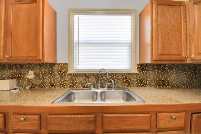 814 Orange St, Yuba City, CA 95991